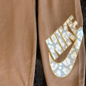 Brown Nike Cotton leggings